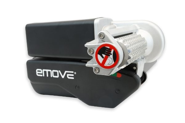 EM305 Electric Engage Heavy Duty Motor Mover