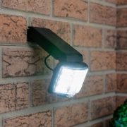 Solar-Powered Swivel Security Light (Outer Ctn Qty: 12)