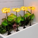 Solar Sunflower Stake Lights (Pack of 4) (Outer Ctn Qty: 12)